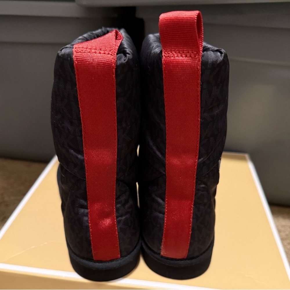 MICHAEL KORS Stark Logo Slip-On Boot - Picture 3 of 8